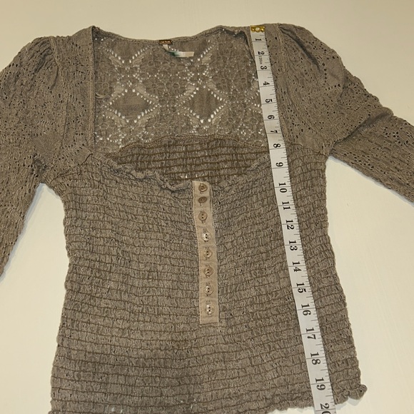 Free People Blouse Size XS Tan/Gray Stretchy - Picture 7 of 9